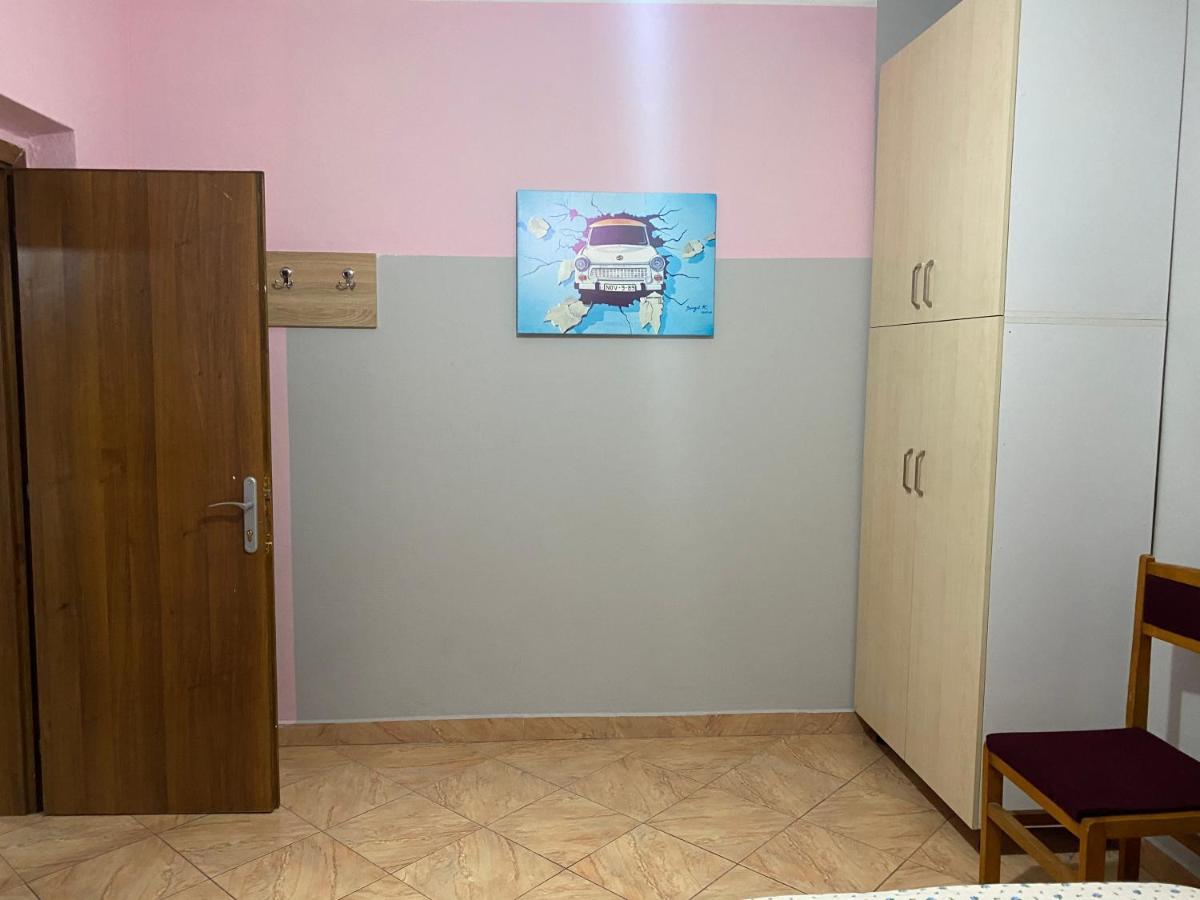 Guesthouse Sense Тирана Экстерьер фото