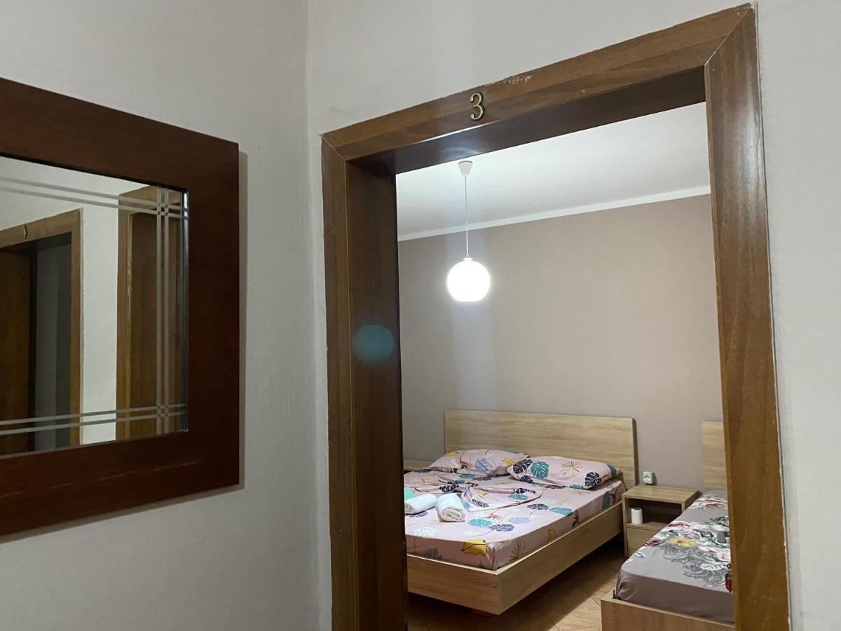 Guesthouse Sense Тирана Экстерьер фото