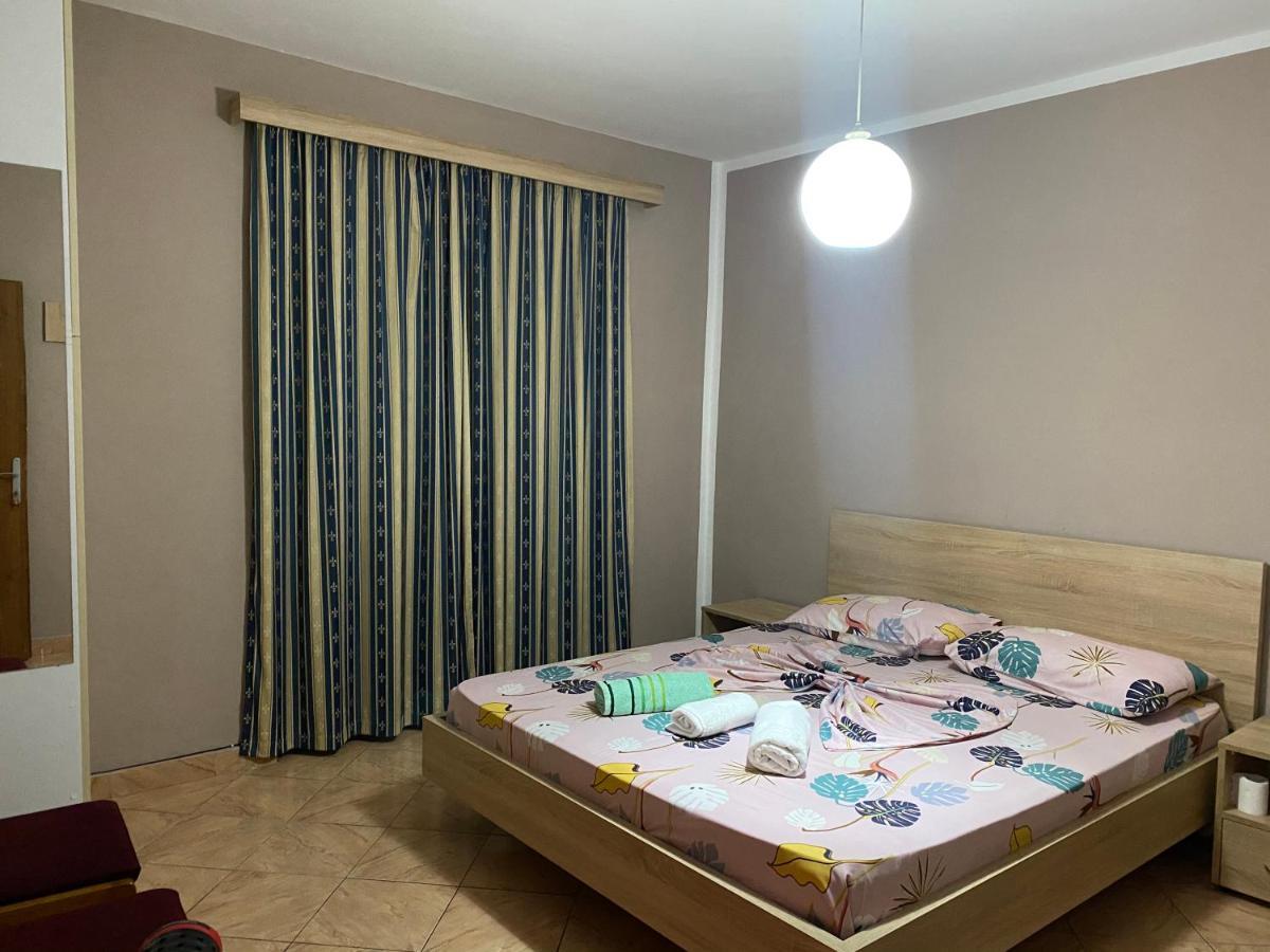 Guesthouse Sense Тирана Экстерьер фото